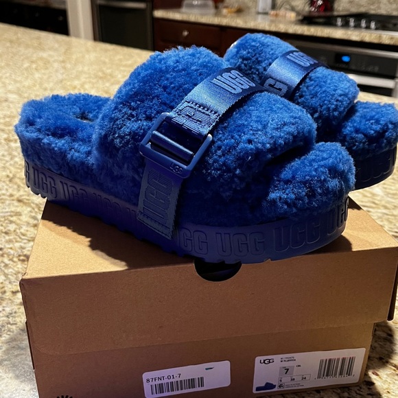 UGG Shoes - 💗GET 20% OFF💗 NWT UGG® Australia Fluffita Sheepskin Slippers - Classic Blue